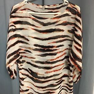 BB Dakota tiger print top.